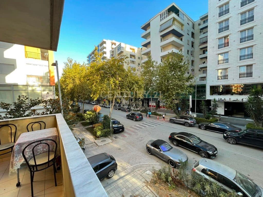 1+1 APARTMENT FOR SALE IN SUPER LOCATION 2