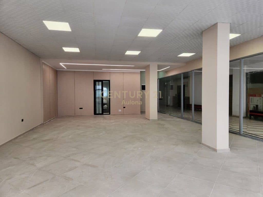 Unit for sale near Main Boulevard, Vlore 3