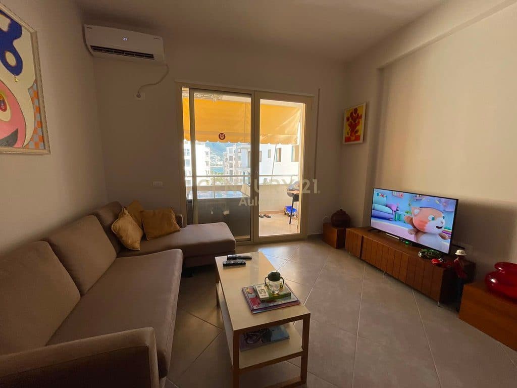 APARTMENT 1+1 FOR RENT ON THE LUNGOMARE