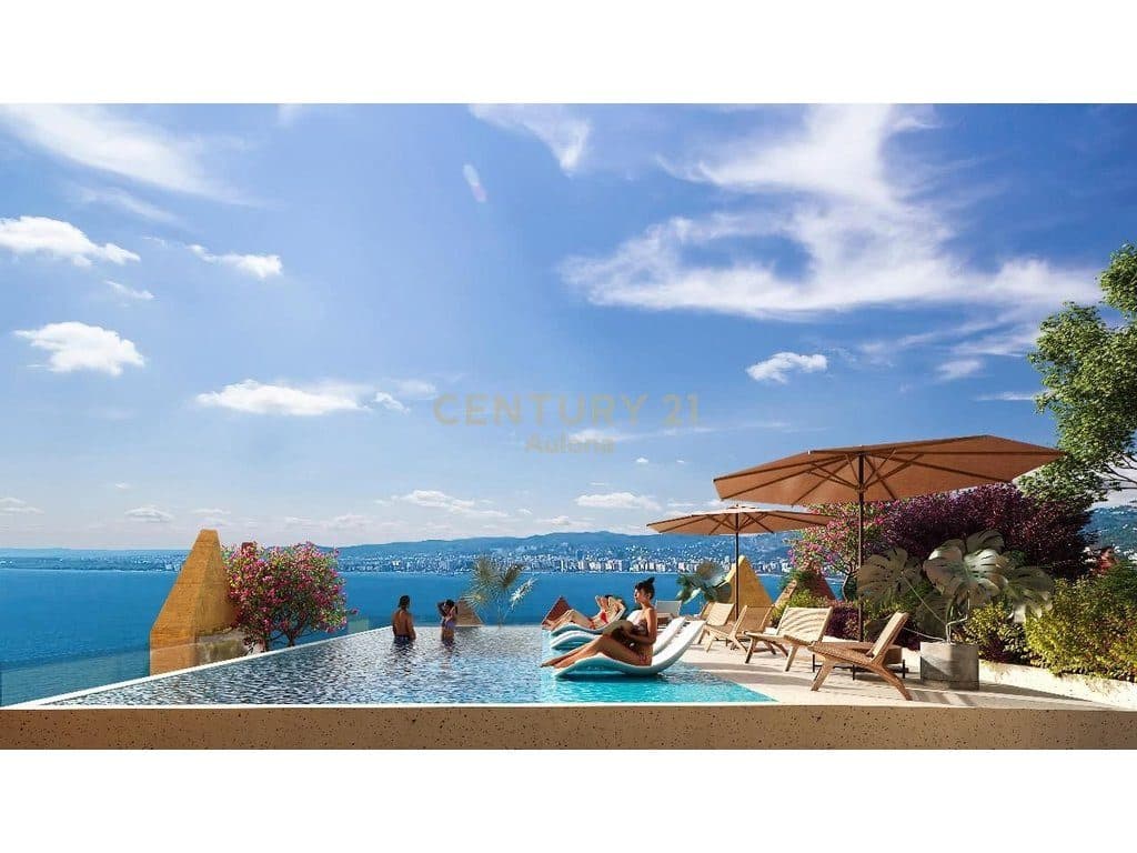 ULTRA LUXURY EDITION! Sky Residence with Private Pool – The Leaves 3