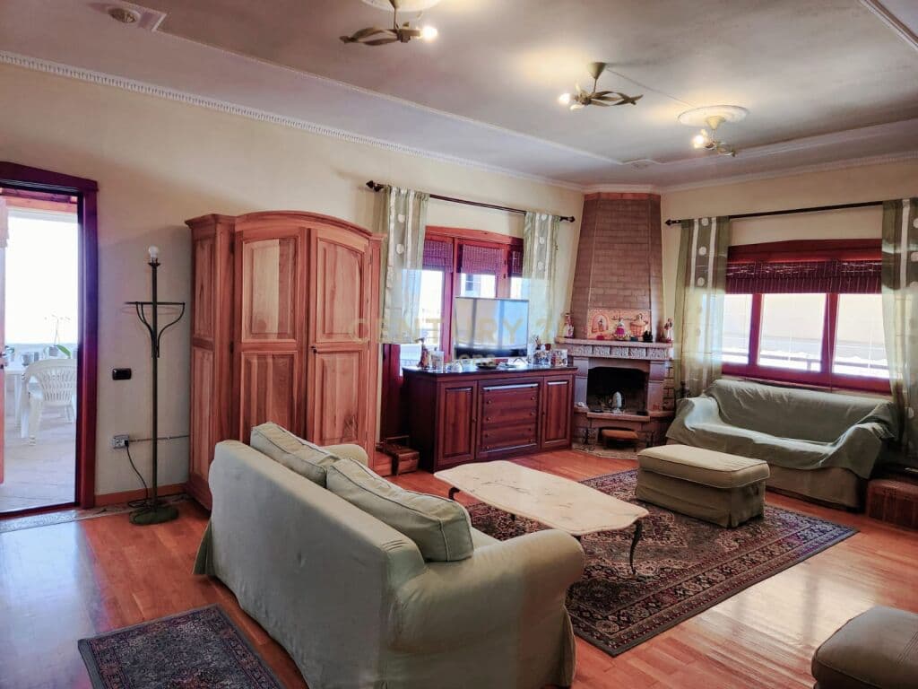 LOFT FOR SALE NEAR ALI DEMI HIGH SCHOOL 4