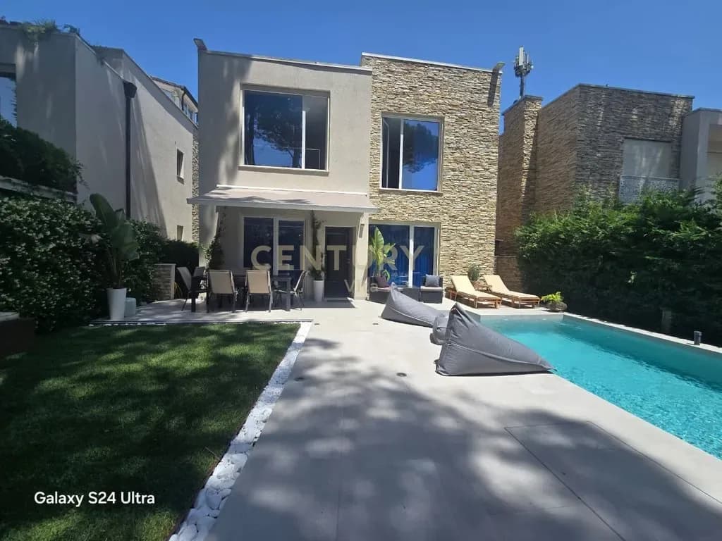 Vilë 4+1 në shitje në Gjiri i Lalzit, Durrës – 222m², 374,000€ 3