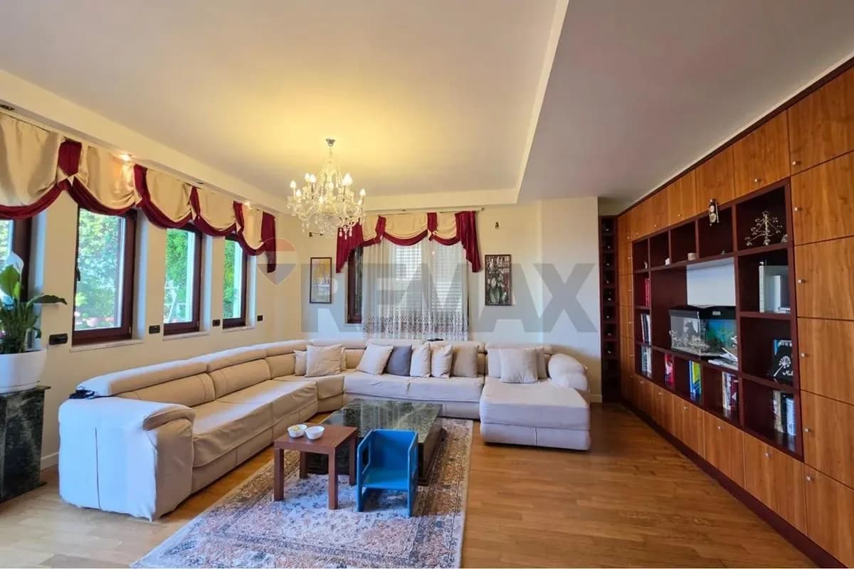 Apartament luksoz 3+1 në shitje në Sauk, Tiranë – 147m², 381,000€ 2