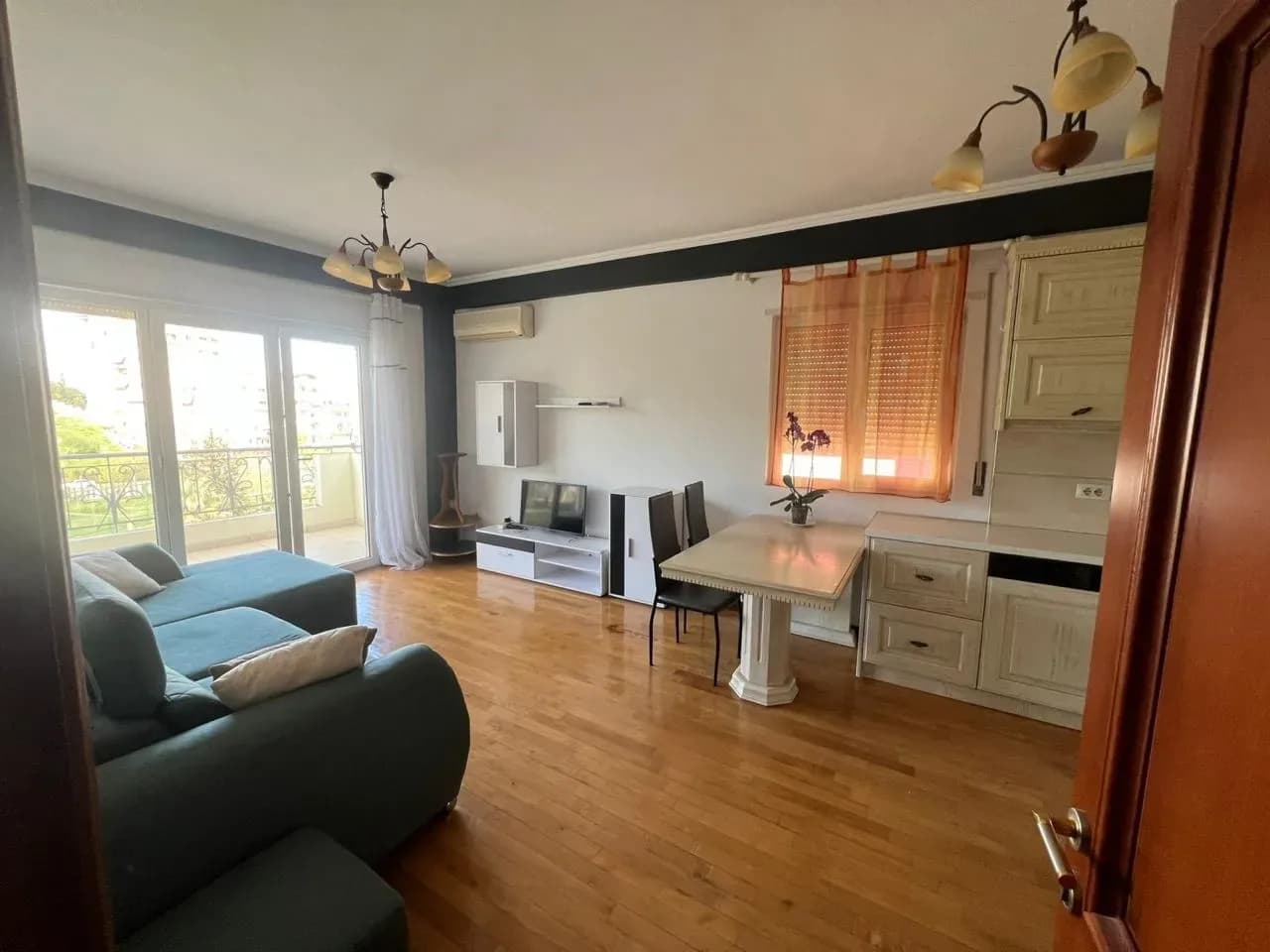 Apartament 1+1 me qera në Kopshti Zoologjik, Tiranë – 71m², 650 ALL 3