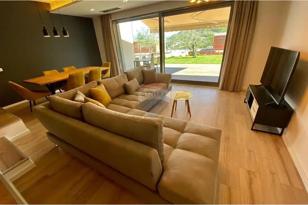 Vilë 3+1 me qera në Mullet, Tiranë – 140m², 1,600€ 4