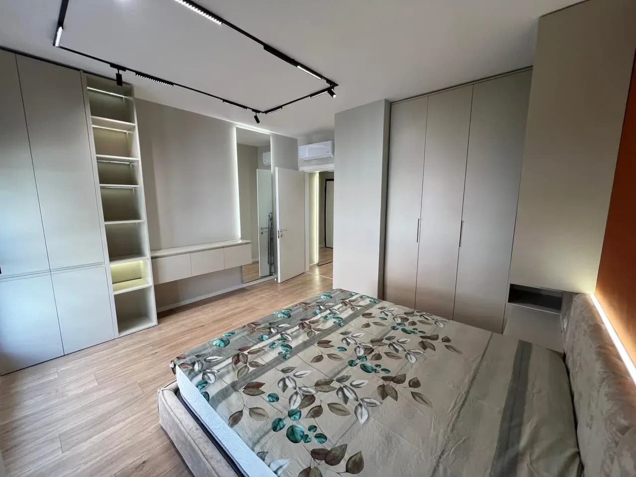 Apartament 1+1 me qera në Kopshti Zoologjik, Tiranë – 71m², 650 ALL
