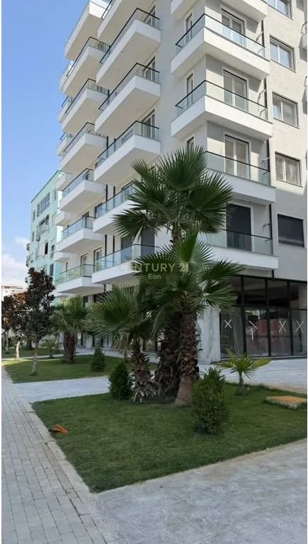 Apartament 2+1 në shitje në Rruga Golem – 100m², 126,000€ 2