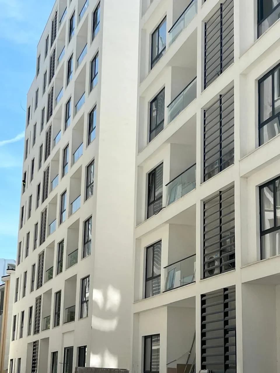 Apartament 2+1 në shitje në Rruga Mali i Robit, Durrës – 100m², 126,000€