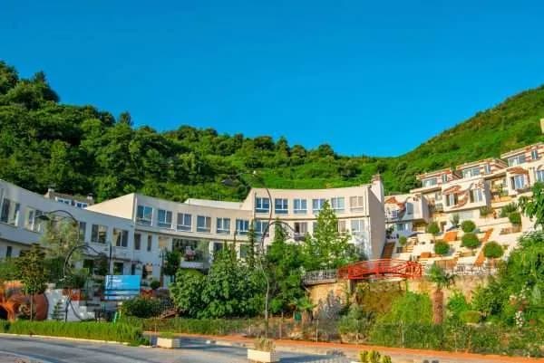 Apartament 1+1 në shitje në Kodra e Diellit, Tiranë – 120m², 135,600€
