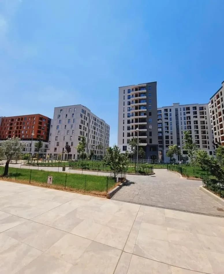 Apartament 2+1 me qera në Rruga Kongresi i Manastirit, Tiranë – 135m², 600€