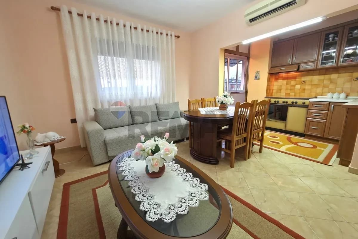 Apartament 2+1 në shitje në Rruga Ish-Ekspozita, Tiranë – 100m², 360,000€ 4