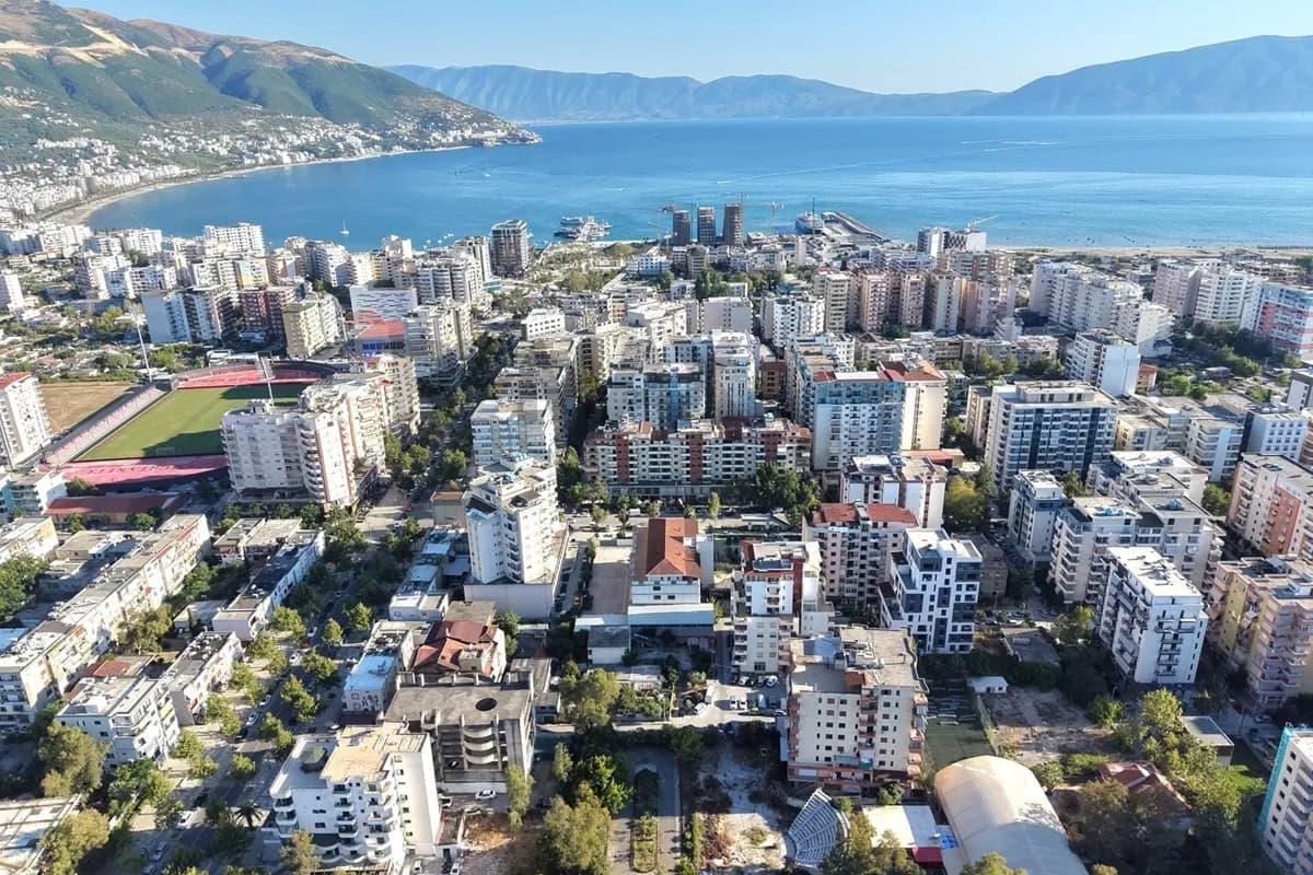 Apartament luksoz 2+1 në shitje në Rruga Radhimë, Vlorë – 66m², 280,000€ 4