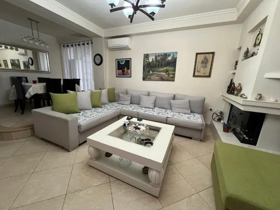 Apartament 3+1 në shitje në Blloku, Tiranë – 110m², 380,000€