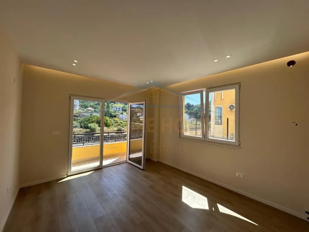 Apartament 1+1 në shitje në Rruga Gjiri i Lalzit, Durrës – 60m², 115,000€ 2