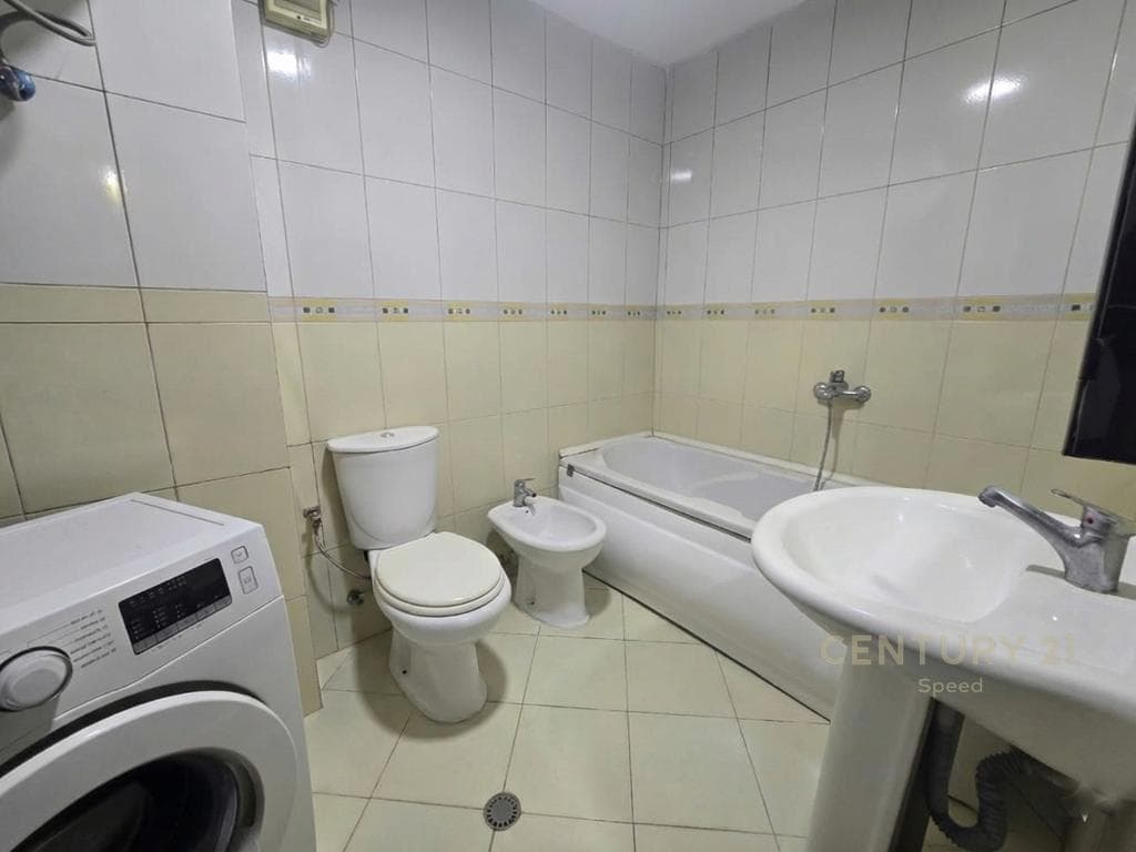Japim Me Qira Ambjent Zyrash Tek Kompleksi Panorama 3