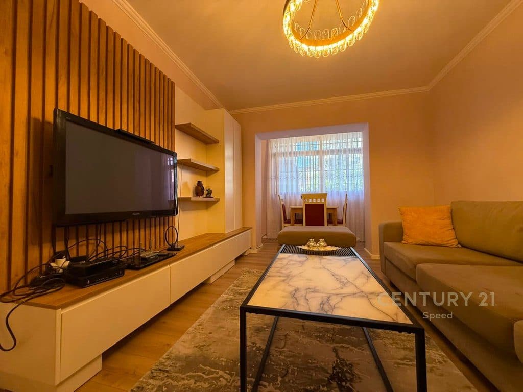 Apartament 3+1 me qira tek Tregu Elektrik! 2