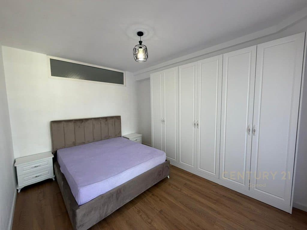 Jepet me qira apartament 2+1 në 5 Maj!! 4