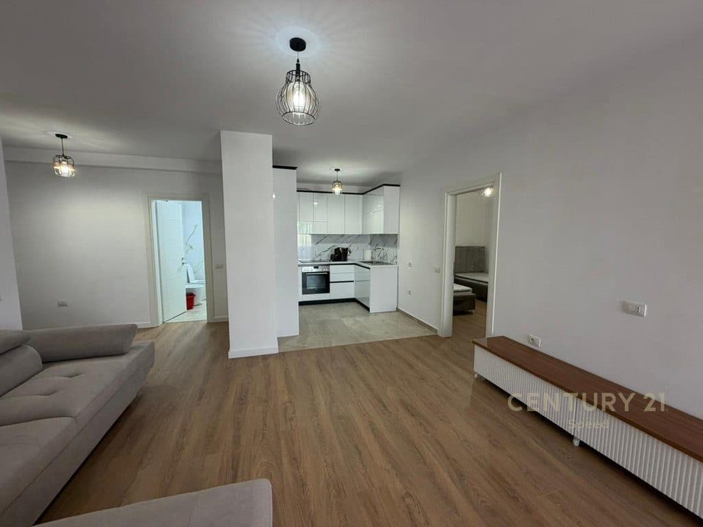 Jepet me qira apartament 2+1 në 5 Maj!!