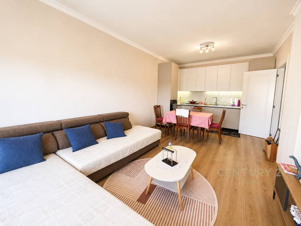 Apartament 2+1+2+post parkimi per Qira tek Bulevardi i ri! 2