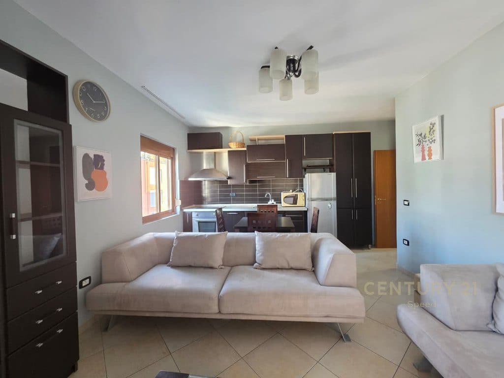 JEPET APARTAMEN 2+1+2 ME QIRA TE 21 DHJETORI!!! 2