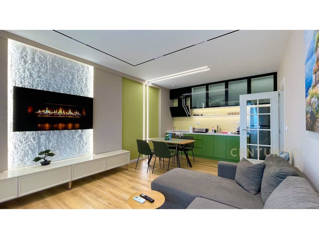 SHITET APARTAMENT 2+1 ME PAMJE NGA DETI I RIKONCEPTUAR NE 2 APARTAMENTE 3