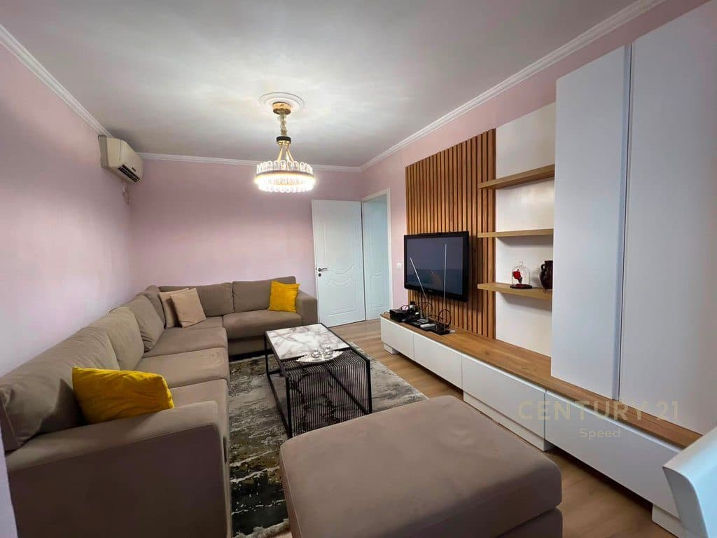 Apartament 3+1 + post parkimi te perfshire me qira tek Tregu Elektrik!