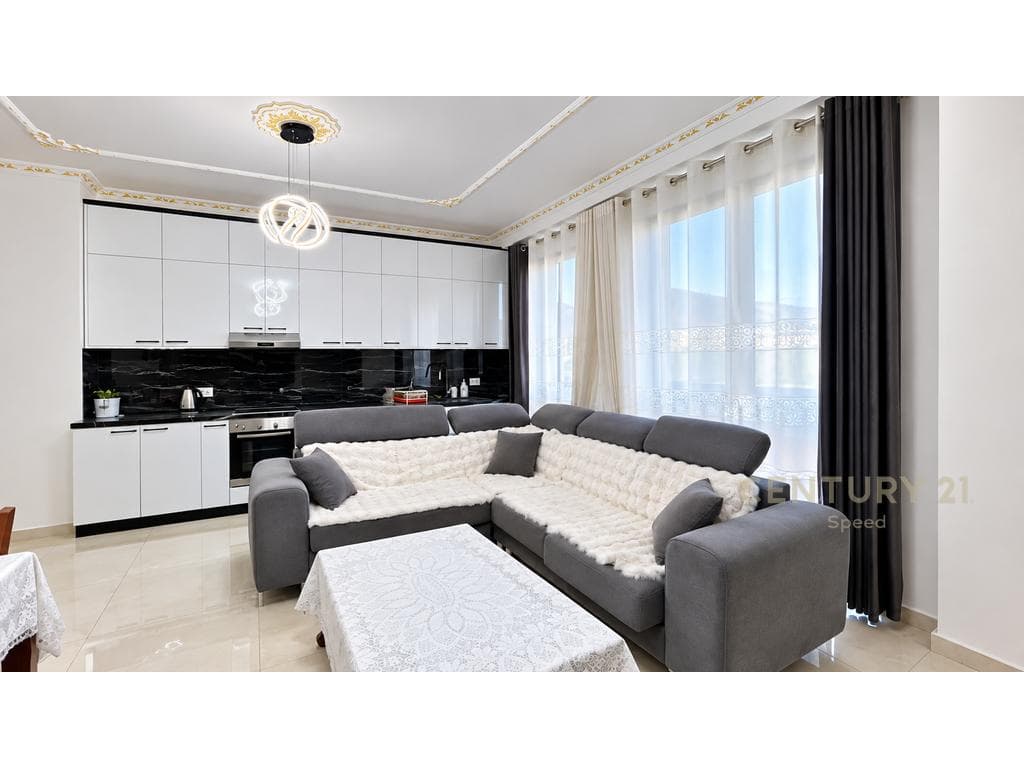 Jepet me Qira Apartament 2+1+2 pranë Uzina Dinamo!!