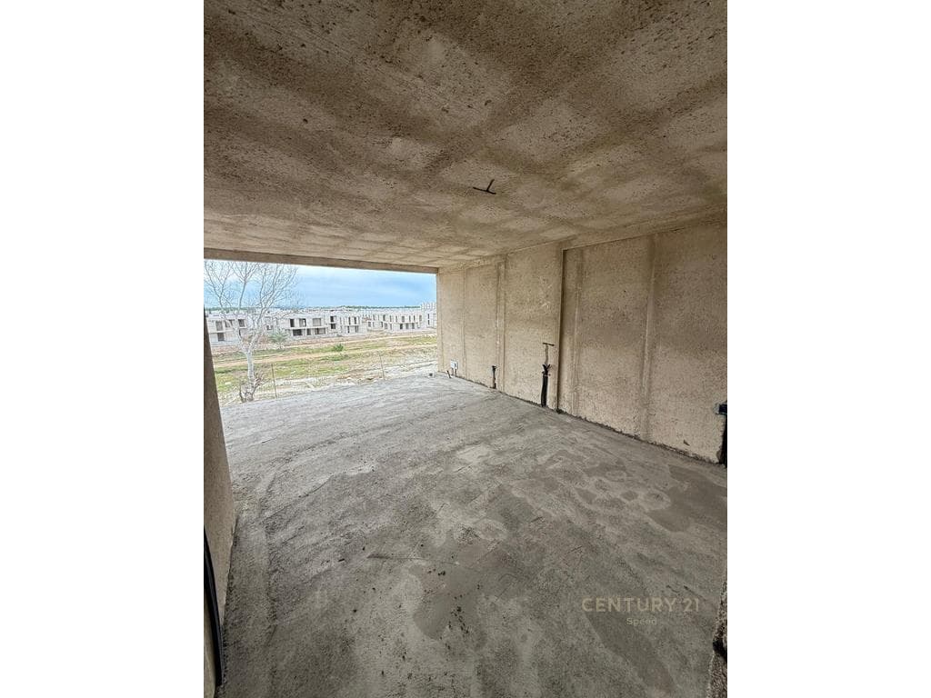 SHITET APARTAMENT 2+1 NË PORTO LALZI, HAMALLAJ