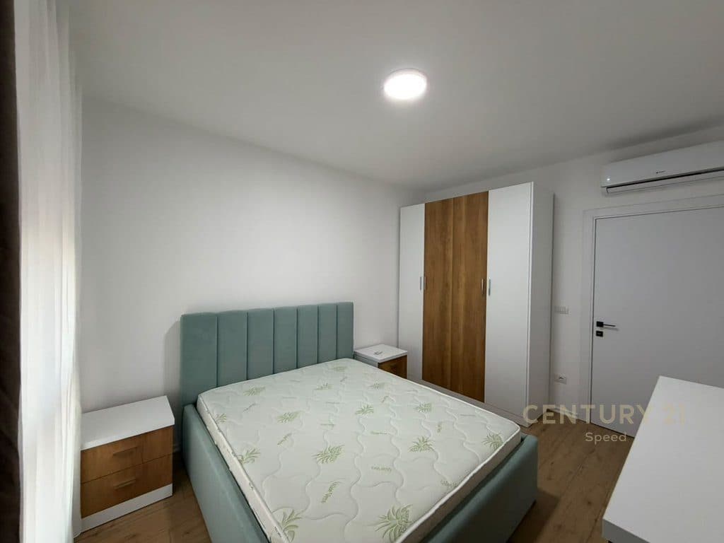 Jepet me qira apartament 2+1 në Rrugën "5 Maji"!! 4