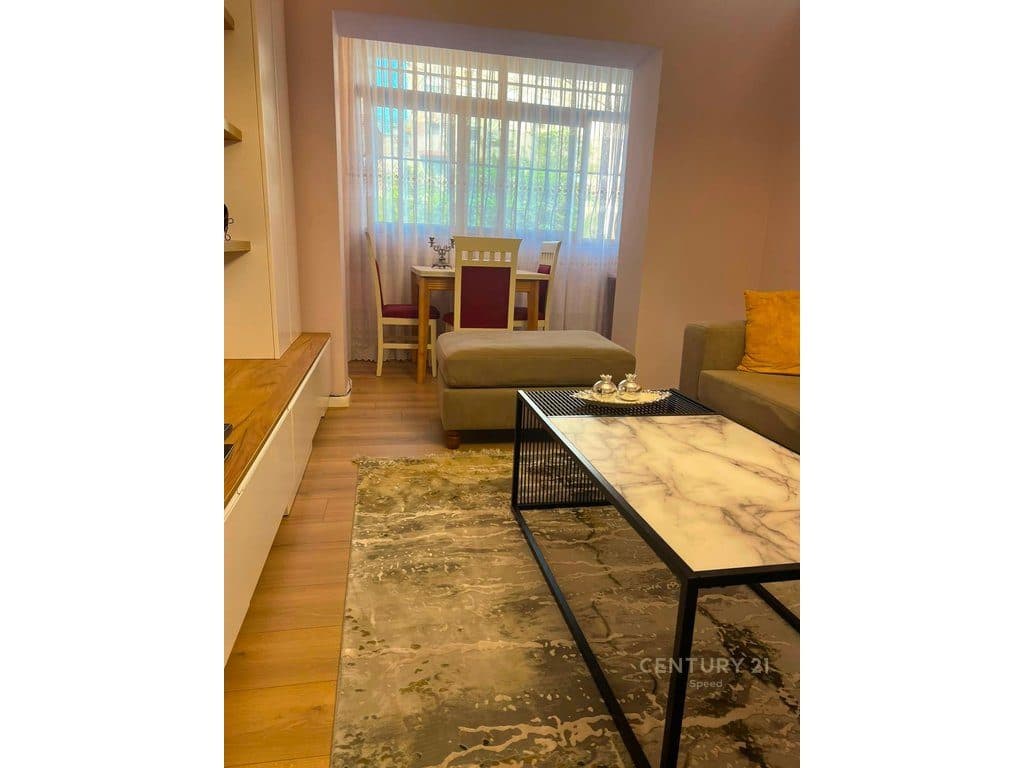 Apartament 3+1 + post parkimi te perfshire me qira tek Tregu Elektrik! 3