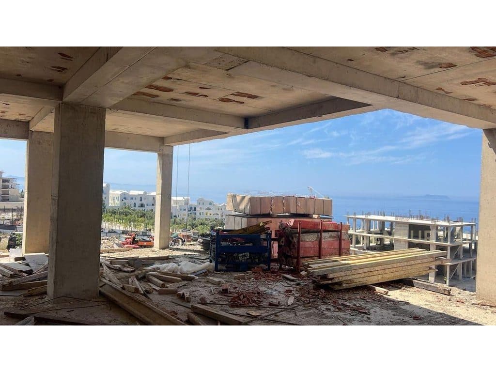 Apartament 2+1 dhe post parkimi në shitje në Dhërmi, Vlorë ne kompleksin Square Village!! 4