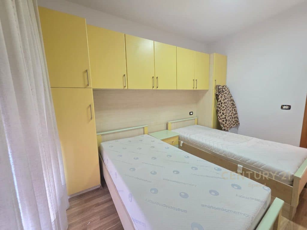 JEPET APARTAMEN 2+1+2 ME QIRA TE 21 DHJETORI!!! 3