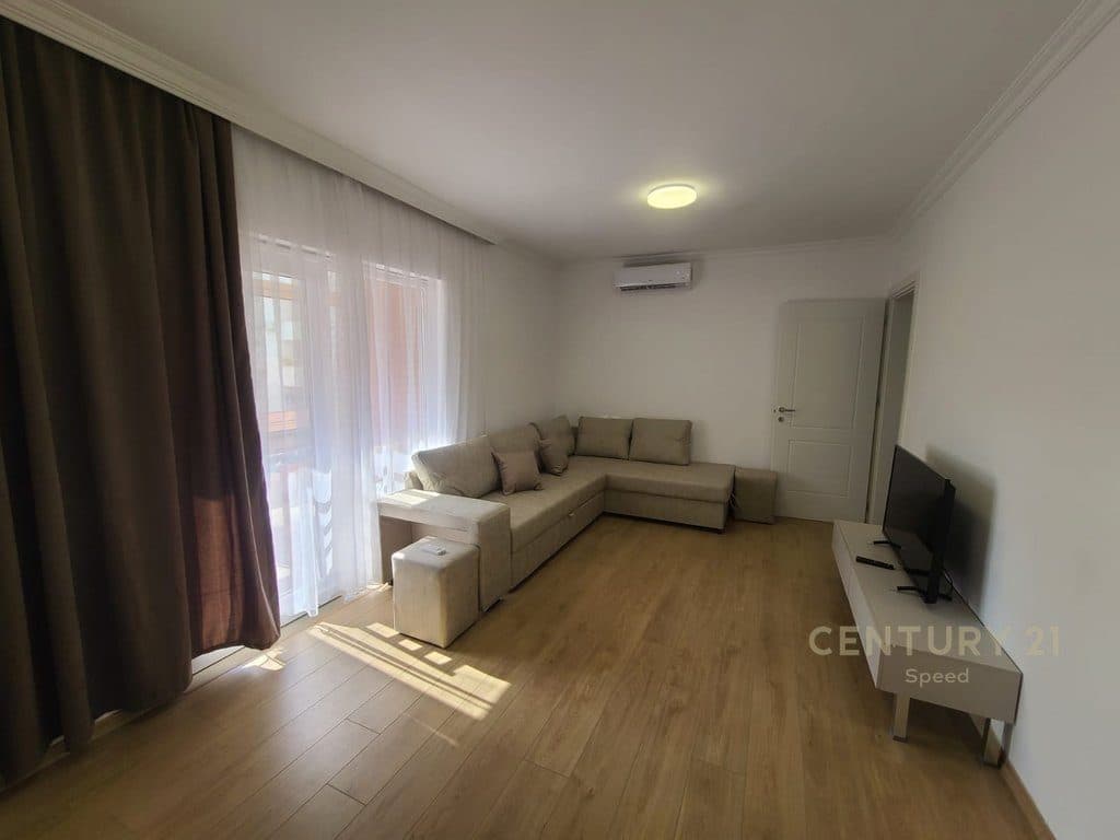 Apartament 2+1+2 Per Qira Tek 9 Kateshet