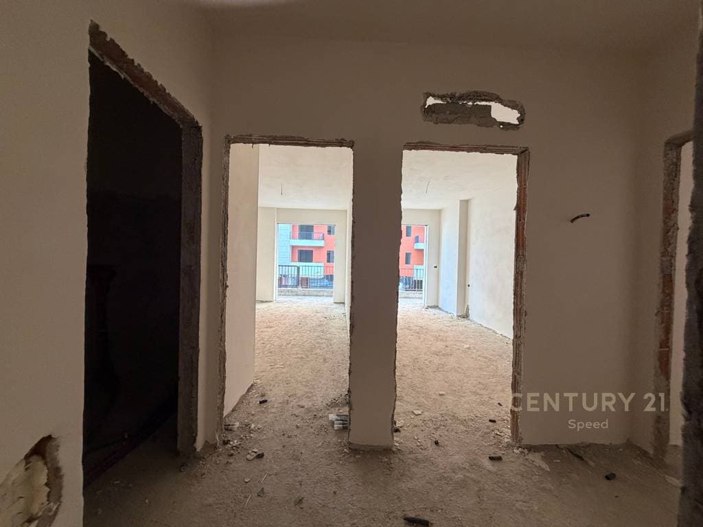 Apartament 2+1 ne Paskuqan, ne fund te Bulevardit te Ri! 2