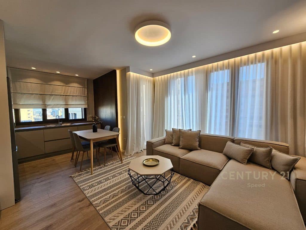 Ofrojme apartament 1+1 dhe post post parkimi per qira tek Rruga Barrikadave !