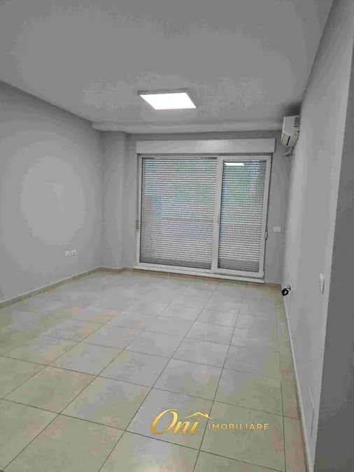 Office to rent Kavaja Str. - 21 Dhjetori (Tirana - city) 4