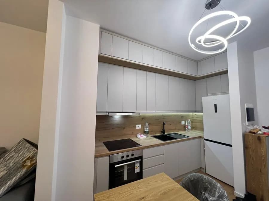 Apartment to rent 5 Maji Str. - Siri Kodra - Durresi Restaurant (Tirana - city) 2