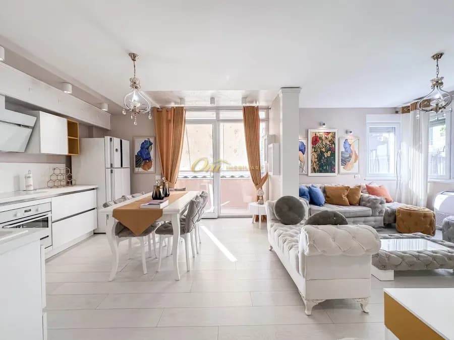 KOPSHTI ZOOLOGJIK APARTAMENT PER SHITJE 2+1