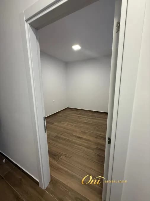 Office to rent Diber Str. - Medrese - 4 Martyrs Str. (Tirana - city) 3