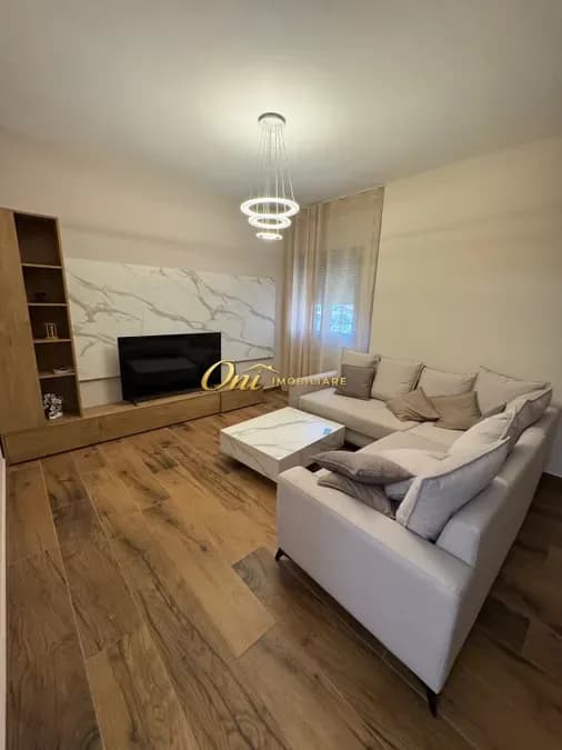 SHITET APARTAMENT 2+1, UNAZA E RE (MIDIS FUSHES SE AVIACIONIT DHE ASTIRIT)