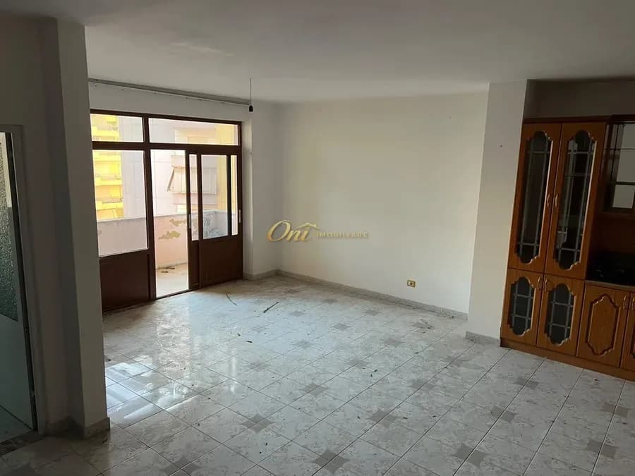 FIER, SHITET APARTAMENT 2+1+2