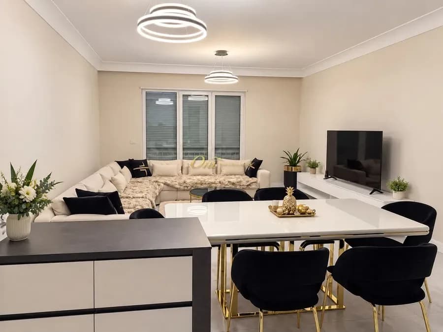 PRANE TEG, SHITET APARTAMENT 2+1+2