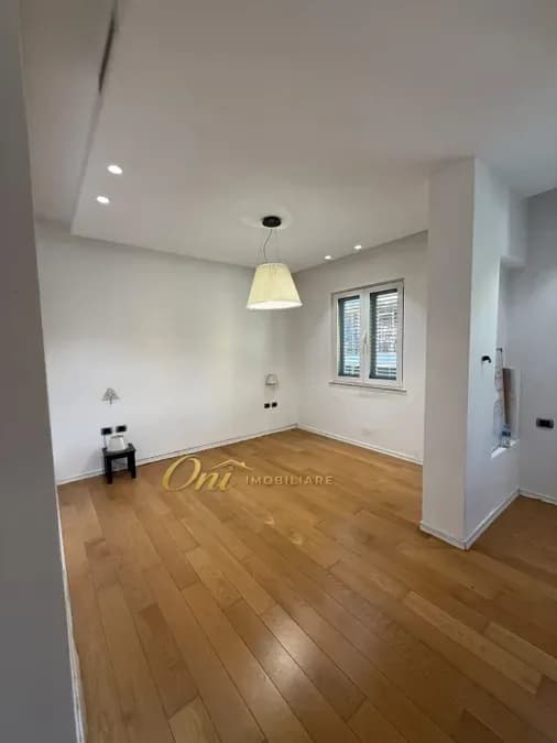 BLLOK AMBIENT ZYRE PER QERA