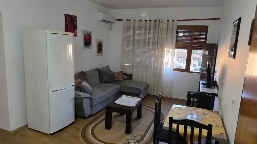 JEPET APARTAMENT ME QERA 3+1, RRUGA BARDHYL
