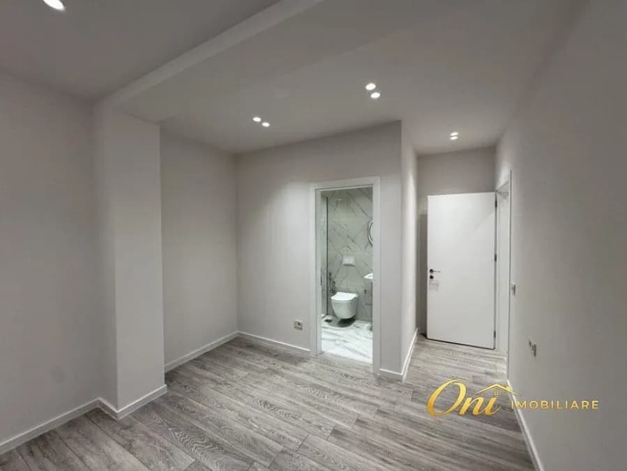 Office to rent Mine Peza - Fortuzi Str. (Tirana - city) 4
