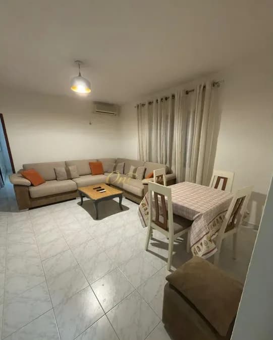 YZBERISHT APARTAMENT PER QERA 2+1