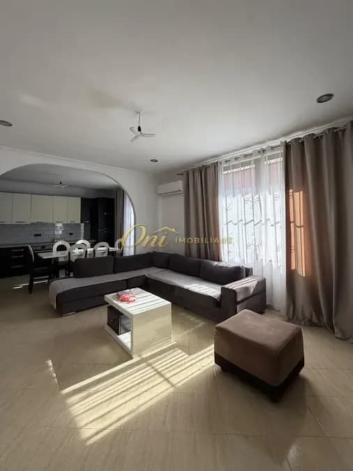 KOMUNA E PARISIT APARTAMENT PER QERA 2+1