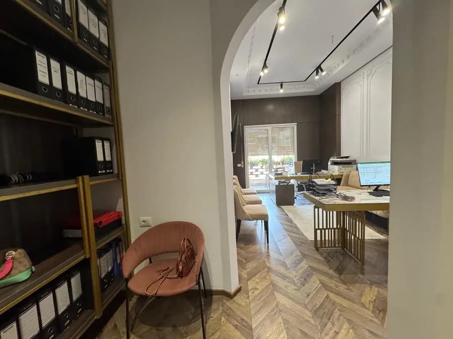 Office to rent Kavaja Str (Tirana - city) 4