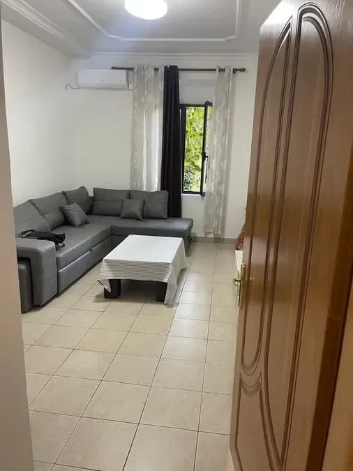 JEPET APARTAMENT ME QERA 2+1, SHALLVARET