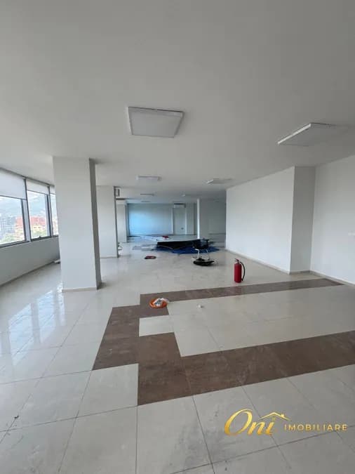 Office to rent Train Station - New Boulevard - Brrake (Tirana - city) 3